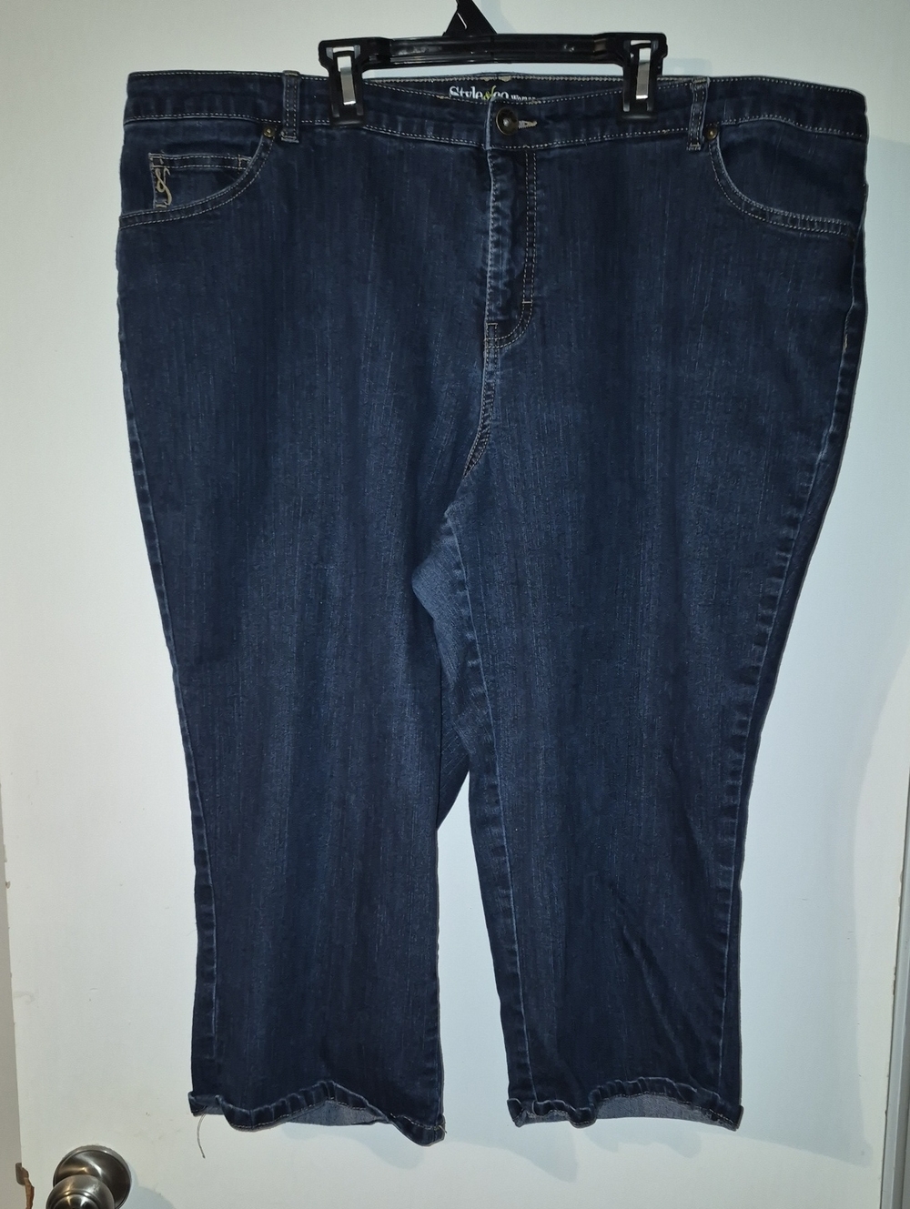Dark Blue Women's Stretch Denim Capri Jeans - Style & Co 22W